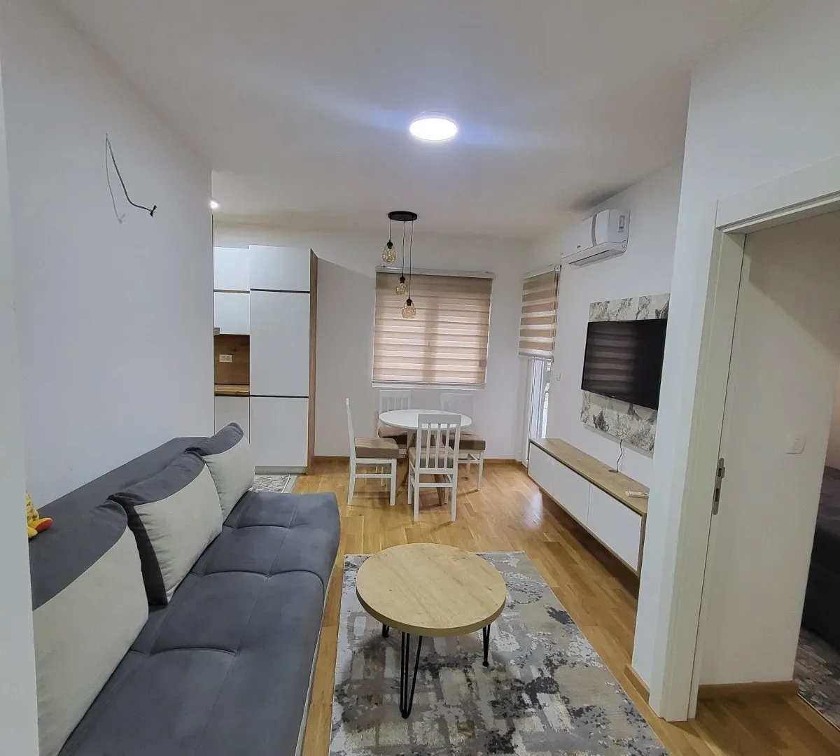 Izdavanje, jednosoban stan, 35m², Stara Varoš, Podgorica