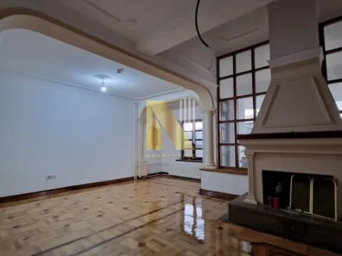 Izdavanje, poslovni prostor, 950m², Adamovićevo Naselje, Novi Sad Sve Podlokacije - image 9