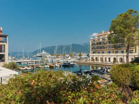 Sale, three bedroom apartment, 312m², Porto Montenegro, Tivat