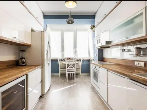 Prodaja, trosoban stan, 77m², Skadarlija, Beograd - image 3