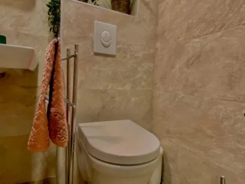 Izdavanje, jednosoban stan, 52m², Dobrota, Kotor - image 3