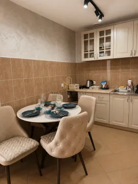 Izdavanje, kuća, 200m², Gornja Gorica, Podgorica - image 7