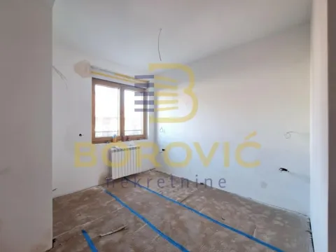 Prodaja, dvosoban stan, 68m², Kluz, Zvezdara Sve Podlokacije - image 9
