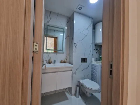 Izdavanje, jednosoban stan, 46m², Bečići, Budva - image 14