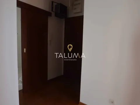 Prodaja, dvosoban stan, 69m², Momišići, Podgorica - image 9