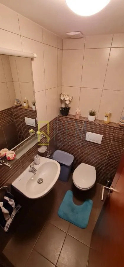 Prodaja, dvosoban stan, 91m², Tološi, Podgorica