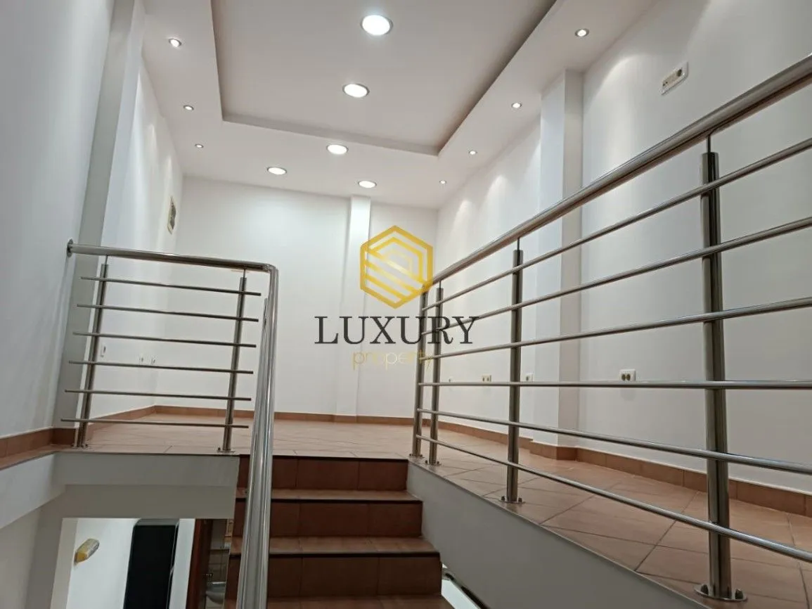 Rent, office space, 46m², Centar, Podgorica