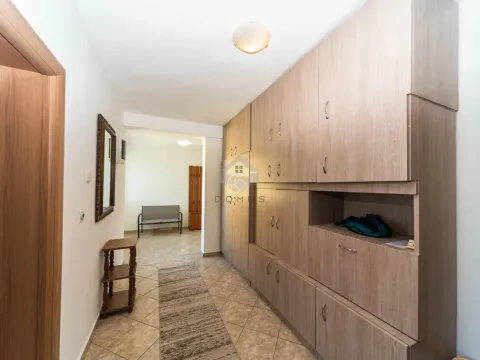 Izdavanje, dvosoban stan, 90m², Masline, Podgorica - image 16