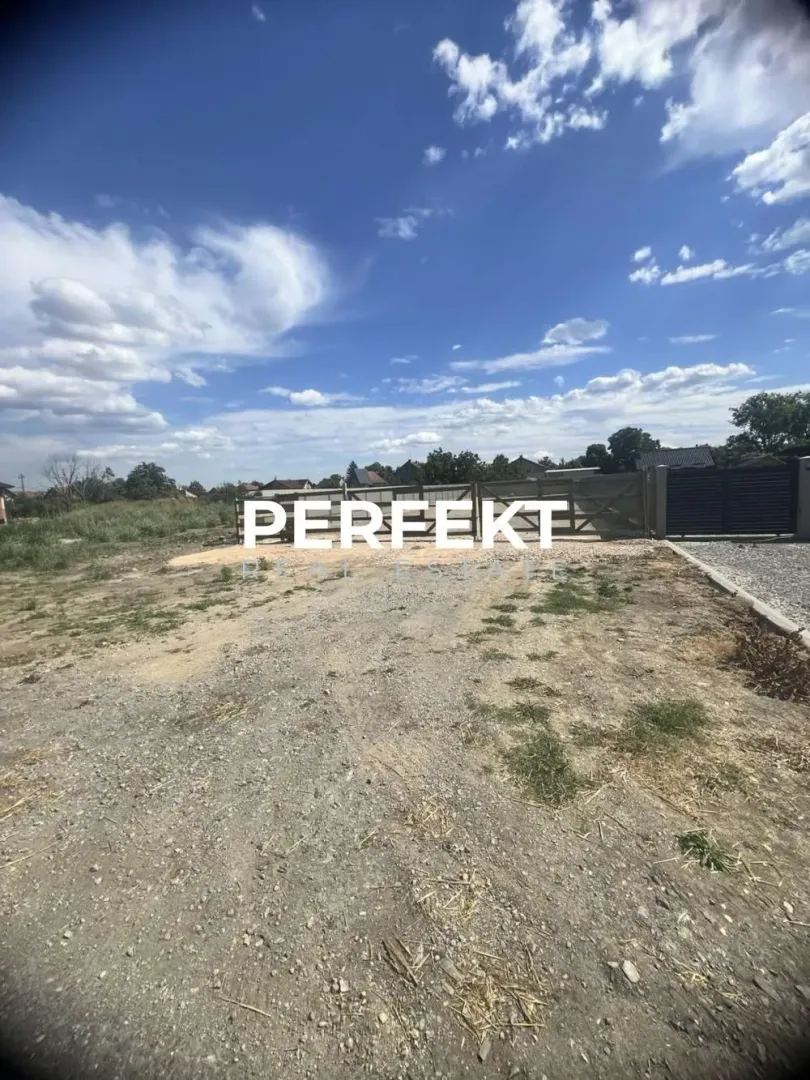 Izdavanje, plac, 848m², Pančevo, Srbija