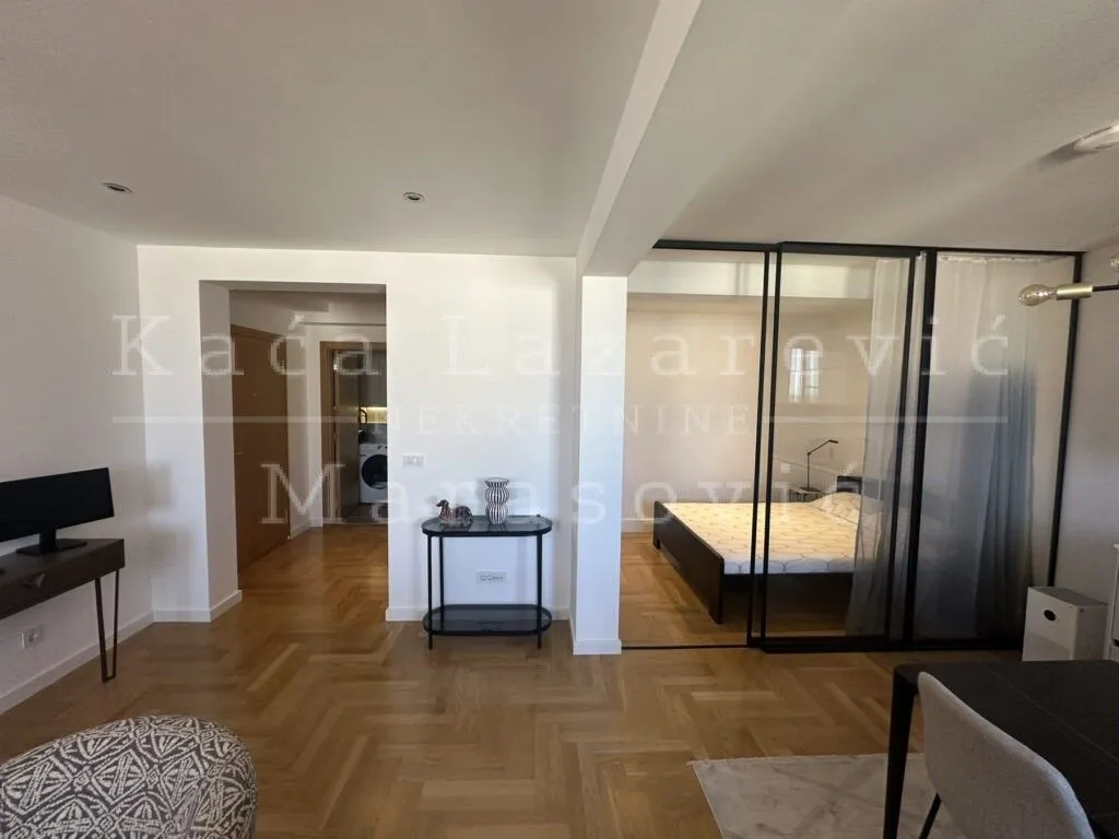 Rent, one bedroom apartment, 47m², Stari Grad, Beograd