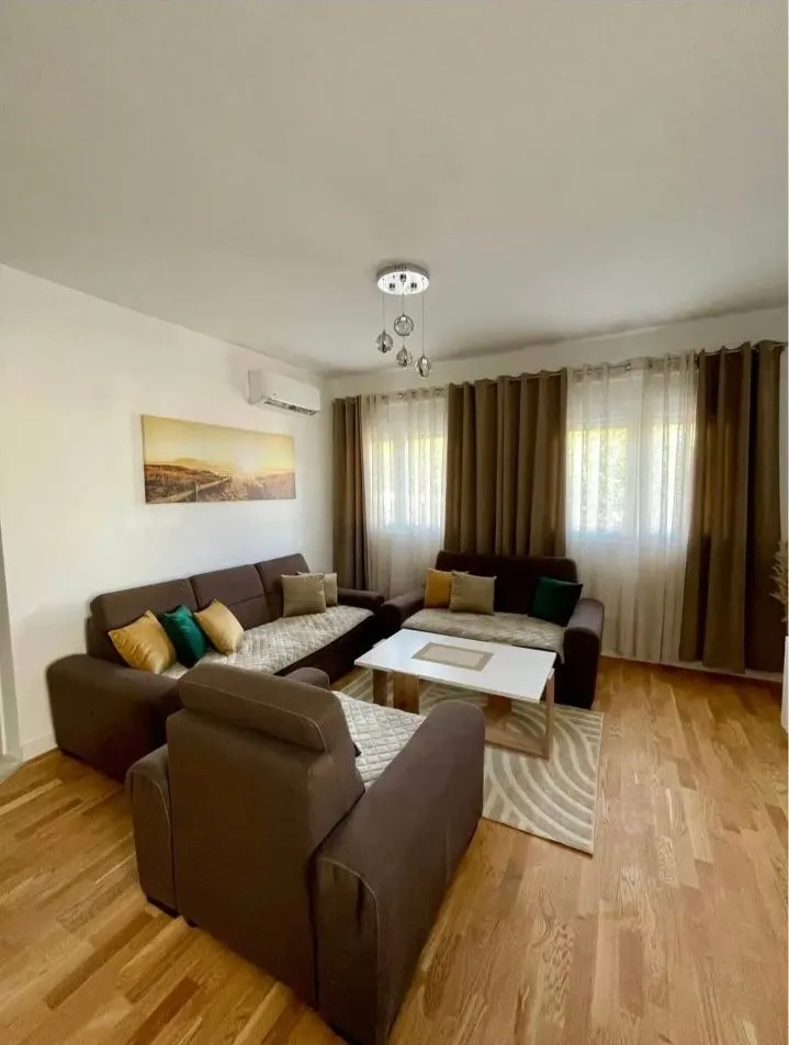 Izdavanje, jednosoban stan, 50m², Zabjelo, Podgorica