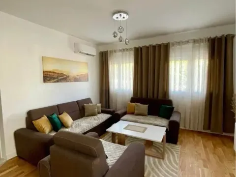Izdavanje, jednosoban stan, 50m², Zabjelo, Podgorica - image 1