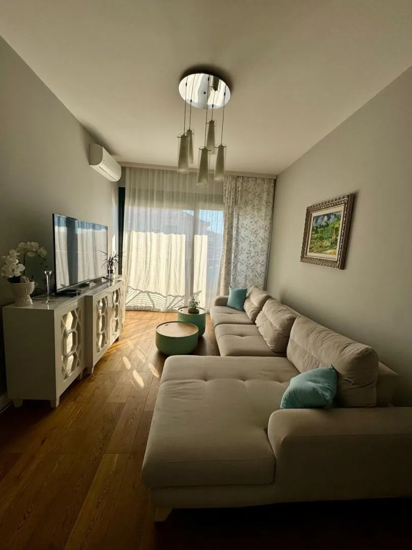Prodaja, dvosoban stan, 96m², Centar, Bar