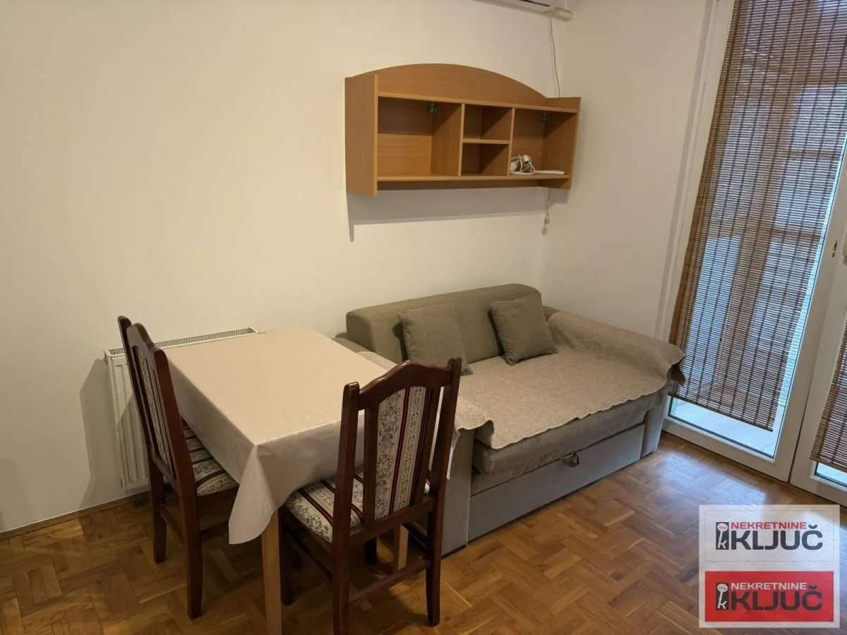 Izdavanje, jednosoban stan, 41m², Socijalno, Novi Sad Sve Podlokacije