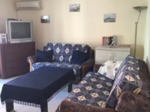 Rent, one bedroom apartment, 37m², Centar, Budva - image 2