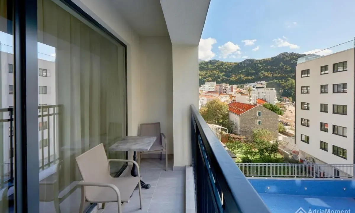 Prodaja, jednosoban stan, 62m², Rafailovići, Budva