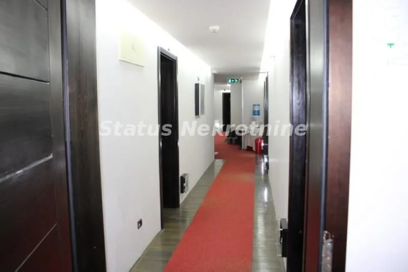 Prodaja, ugostiteljski objekat, 1150m², Kopaonik, Srbija