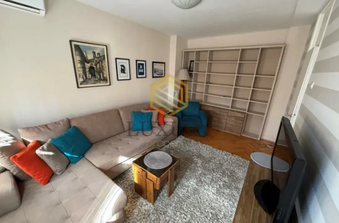 Izdavanje, jednosoban stan, 53m², Preko Morače, Podgorica