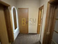 Izdavanje, kuća, 170m², Gornja Gorica, Podgorica - image 2