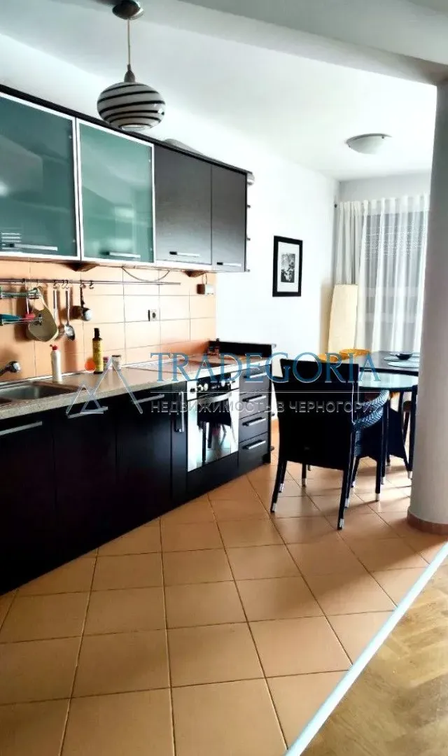 Prodaja, dvosoban stan, 90m², Petrovac, Budva