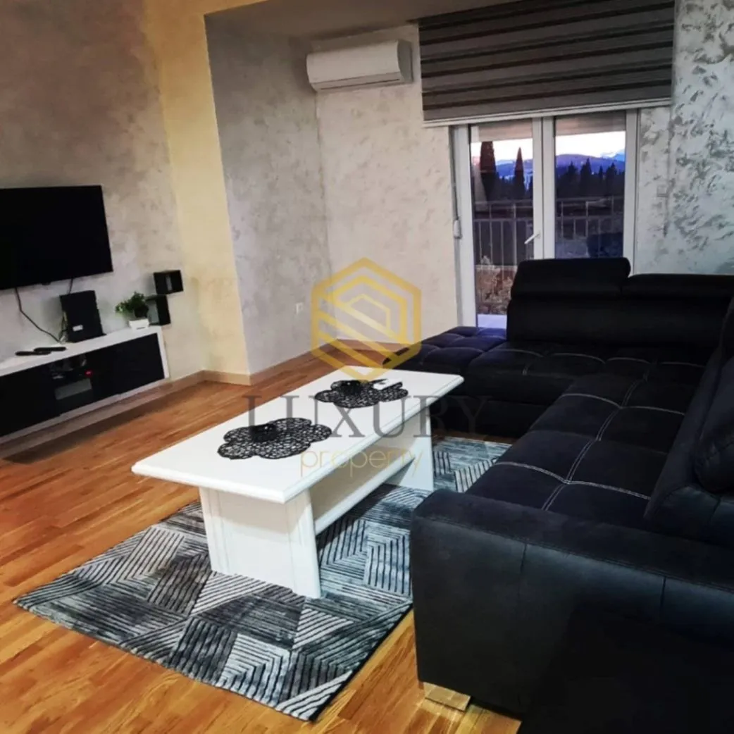 Izdavanje, jednosoban stan, 54m², Centar, Podgorica