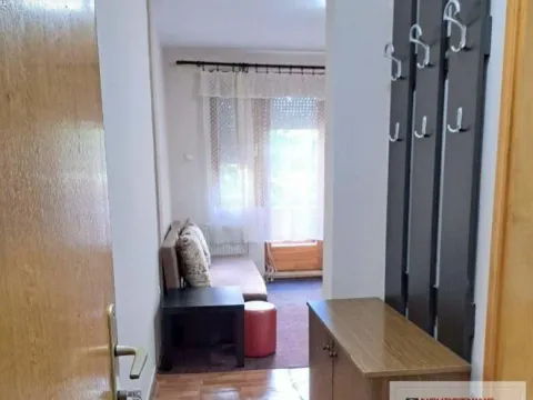 Izdavanje, garsonjera, 20m², Adamovićevo Naselje, Novi Sad Sve Podlokacije - image 3