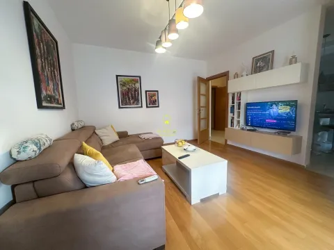 Sale, one bedroom apartment, 48m², Stari Aerodrom, Podgorica - image 2