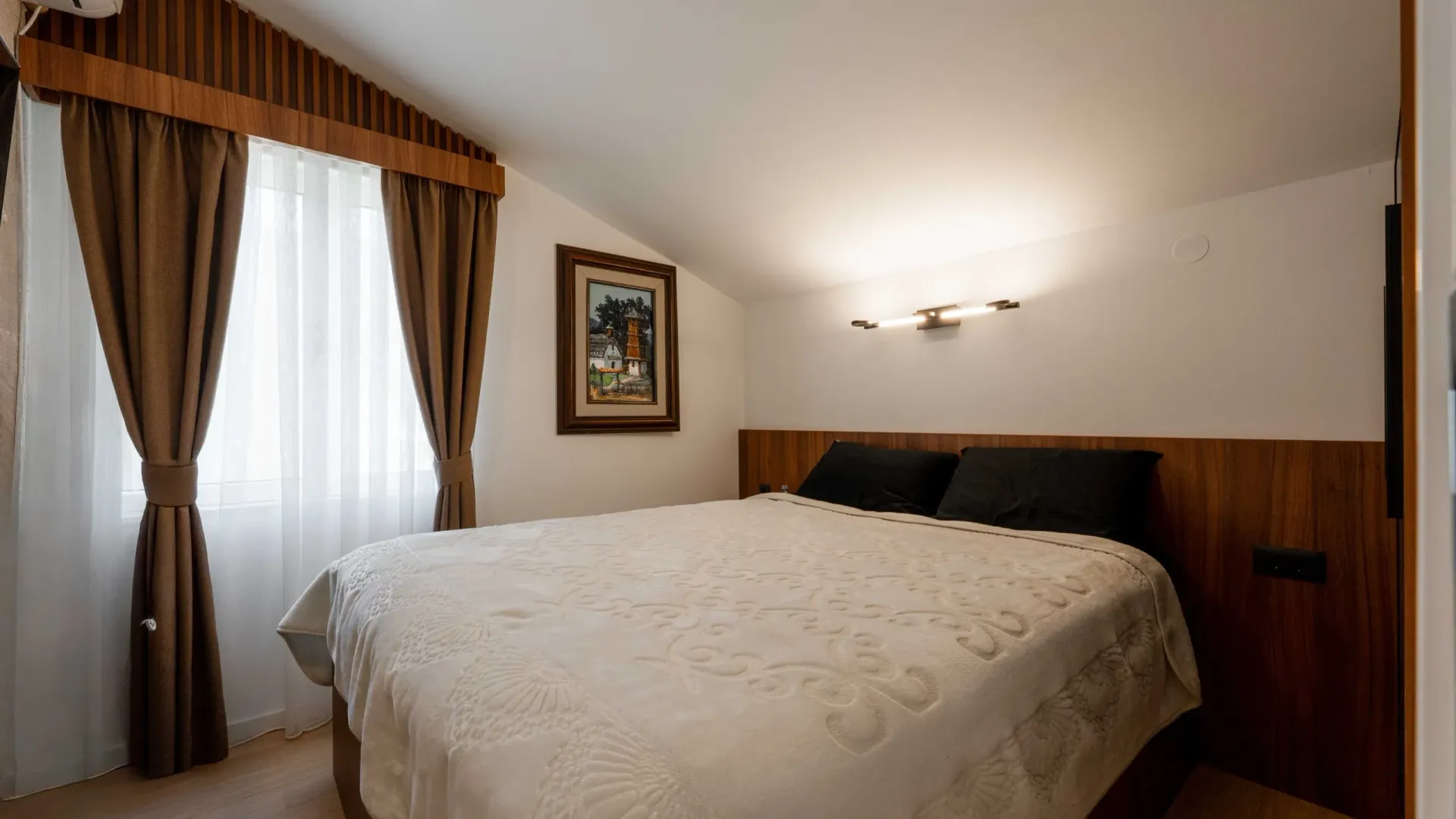 Sale, two bedroom apartment, 81m², Petrovac, Budva
