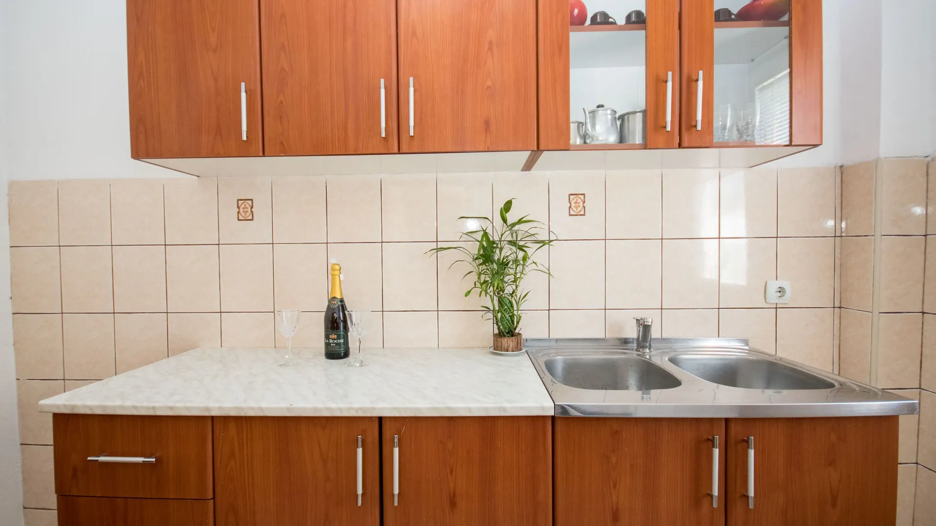 Daily-rent, one bedroom apartment, 50m², Centar, Bar