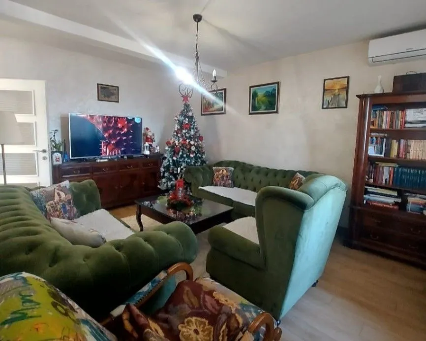 Prodaja, trosoban stan, 91m², Centar, Nikšić