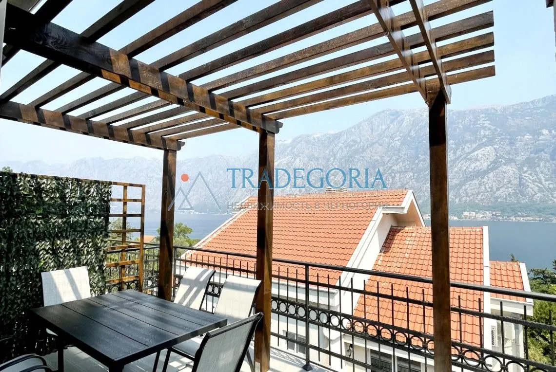 Prodaja, dvosoban stan, 97m², Prčanj, Kotor
