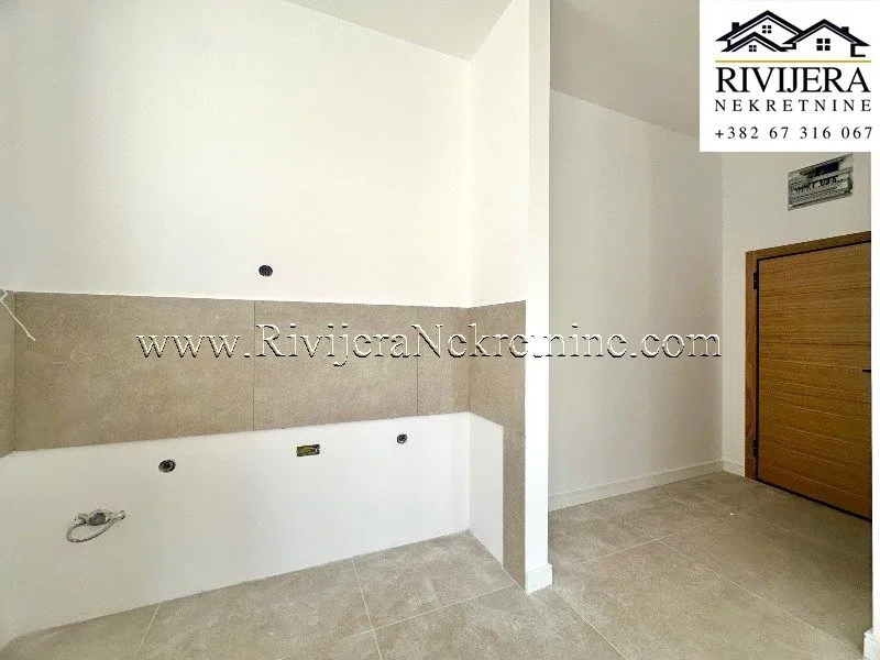 Prodaja, jednosoban stan, 49m², Dobrota, Kotor
