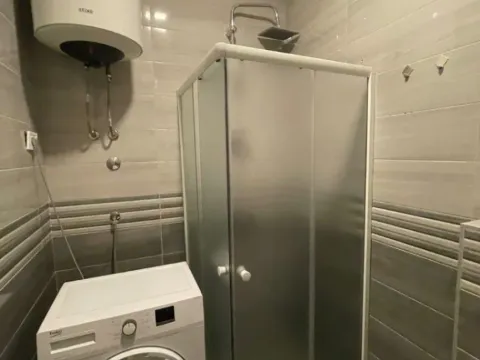 Izdavanje, jednosoban stan, 50m², Stari Aerodrom, Podgorica - image 10