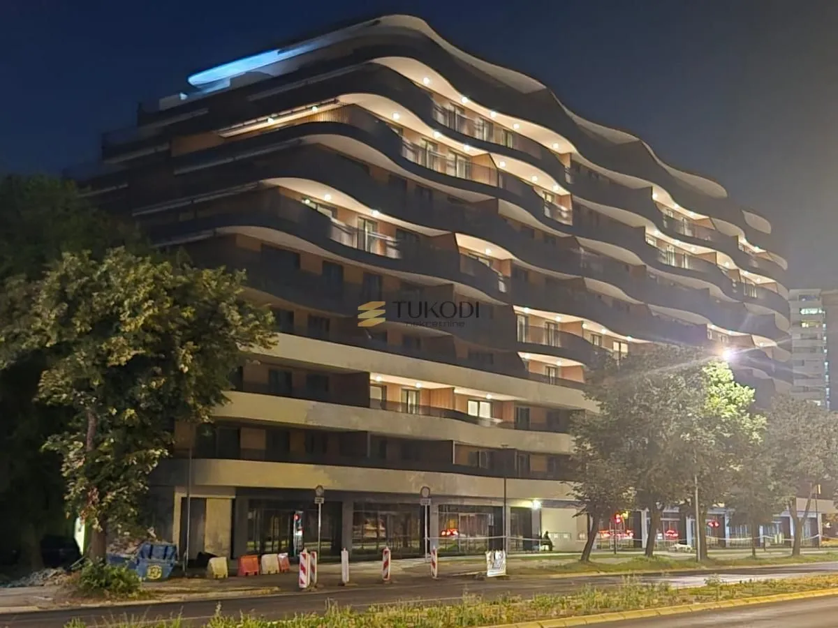 Sale, three bedroom apartment, 170m², Novi Beograd Blok 65, Novi Beograd Sve Podlokacije