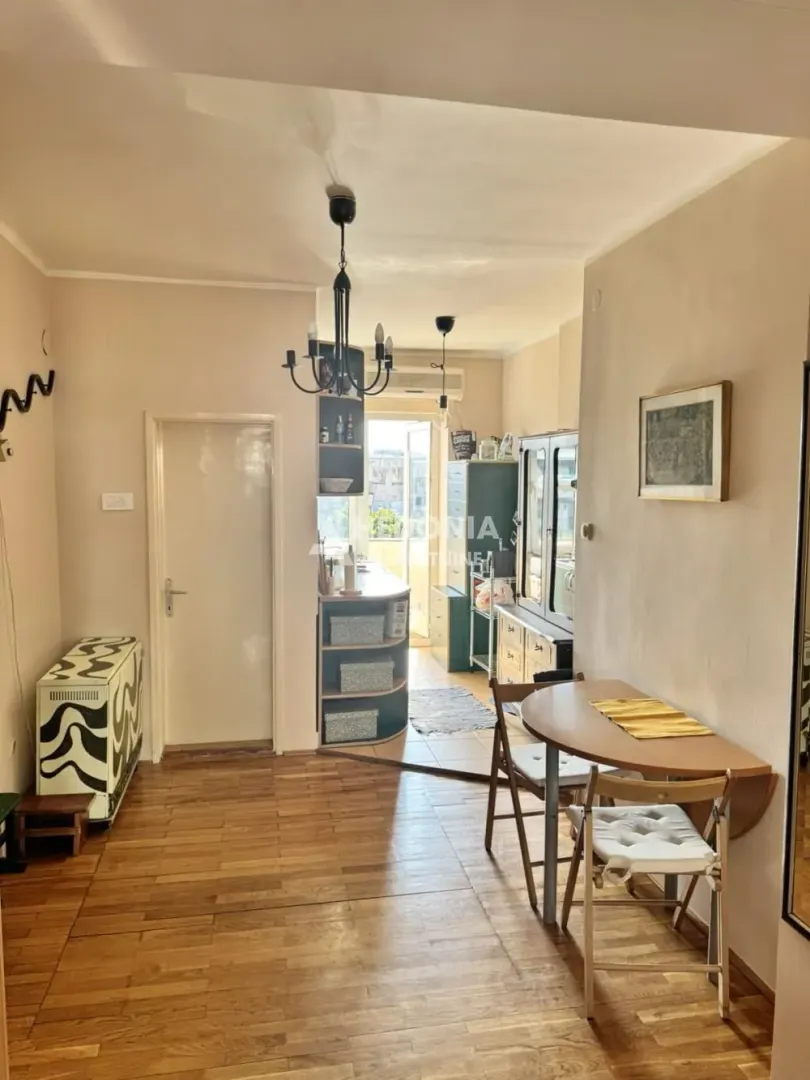 Prodaja, jednosoban stan, 39m², Savski Venac, Beograd