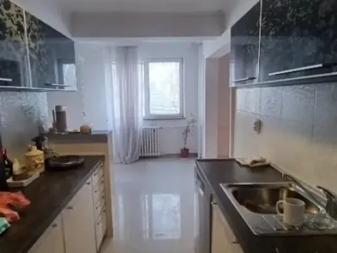 Sale, four bedroom apartment, 105m², Savski Venac, Beograd - image 7