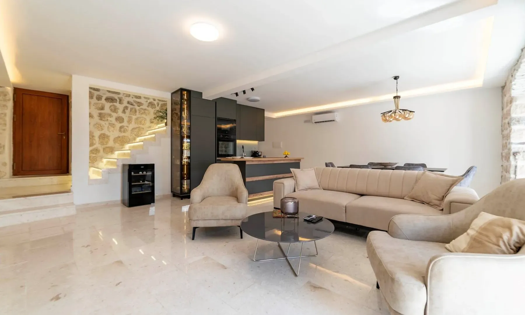 Rent, house, 150m², Ljuta, Kotor