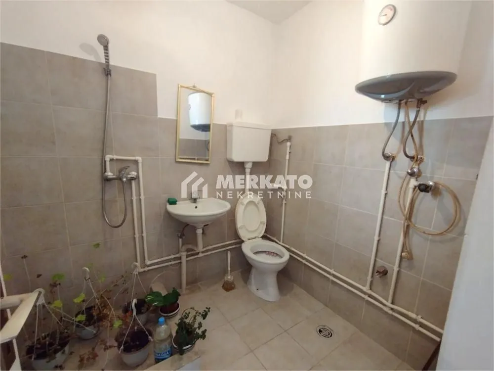 Prodaja, kuća, 249m², Dolja, Zrenjanin