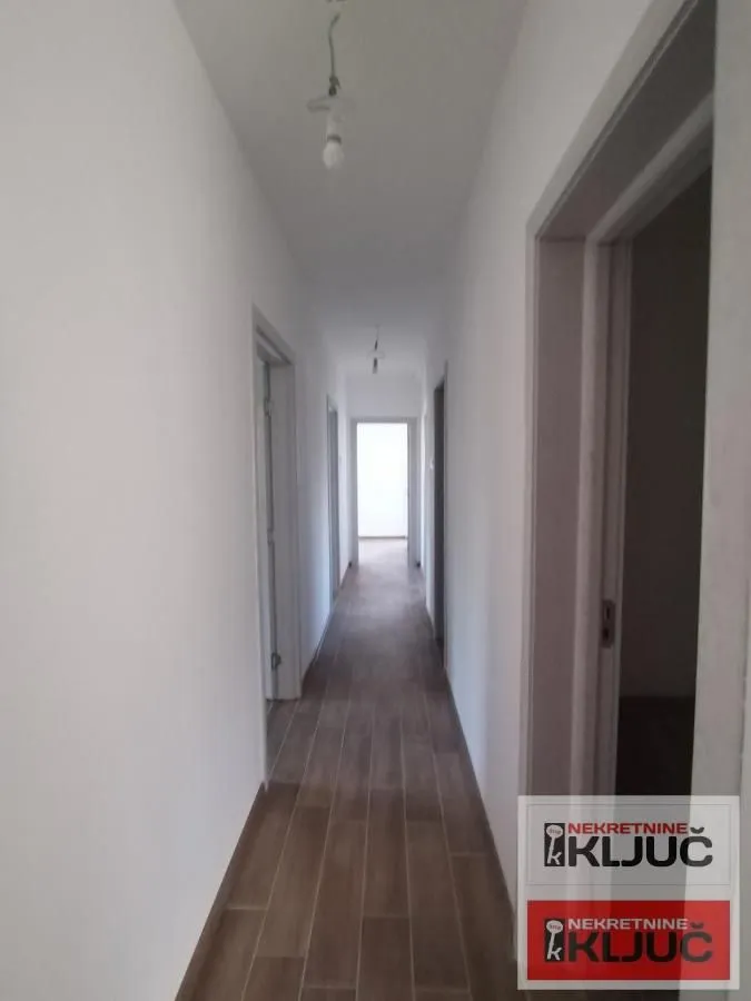 Prodaja, stan, 110m², Veternik, Novi Sad Sve Podlokacije