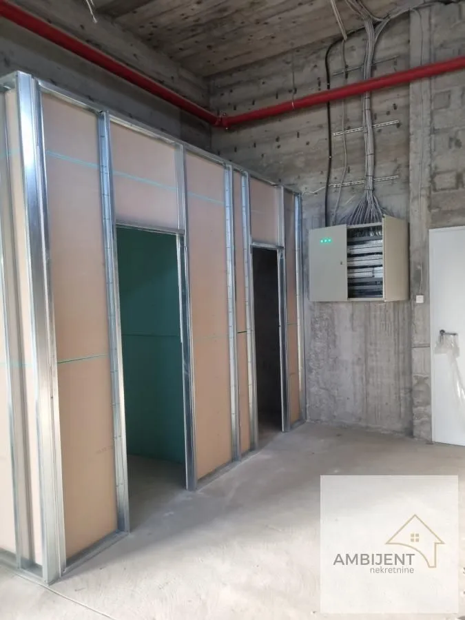 Rent, office space, 600m², Zvezdara Sve Podlokacije, Beograd