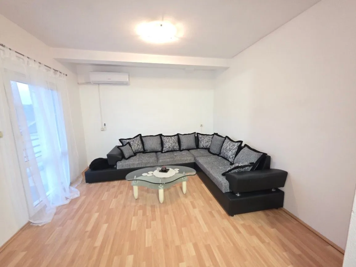 Izdavanje, dvosoban stan, 75m², Zagorič, Podgorica