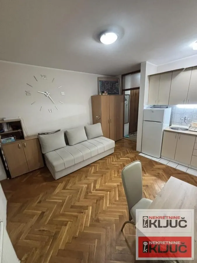 Rent, studio apartment, 25m², Centar, Novi Sad