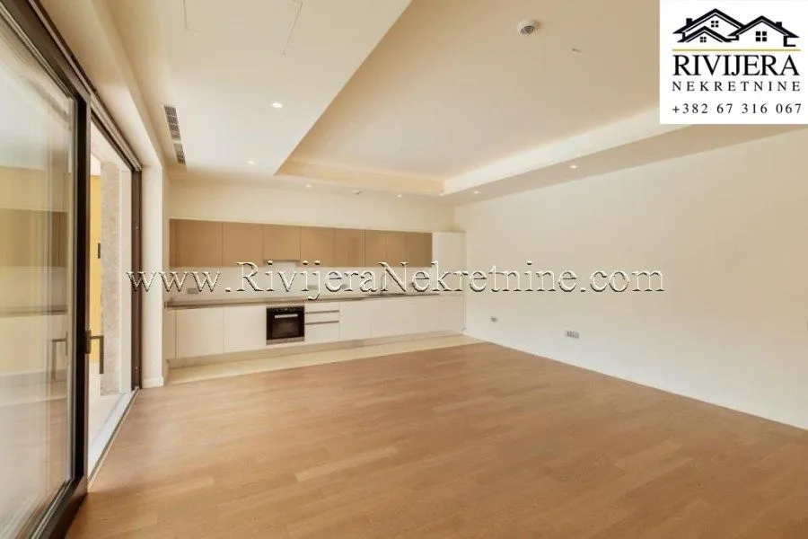 Prodaja, trosoban stan, 171m², Kamenari, Herceg Novi