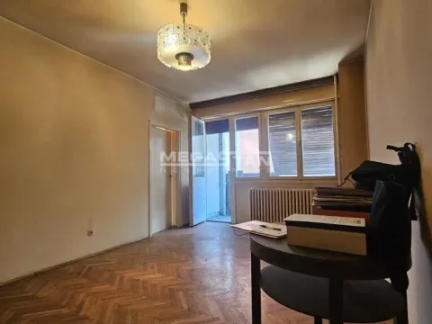 Sale, three bedroom apartment, 77m², Palilula Sve Podlokacije, Beograd - image 3