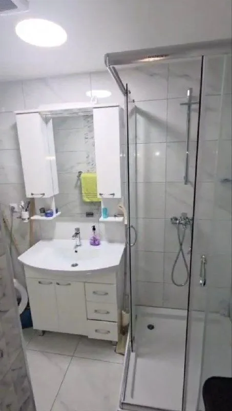 Izdavanje, trosoban stan, 55m², Zelenika, Herceg Novi