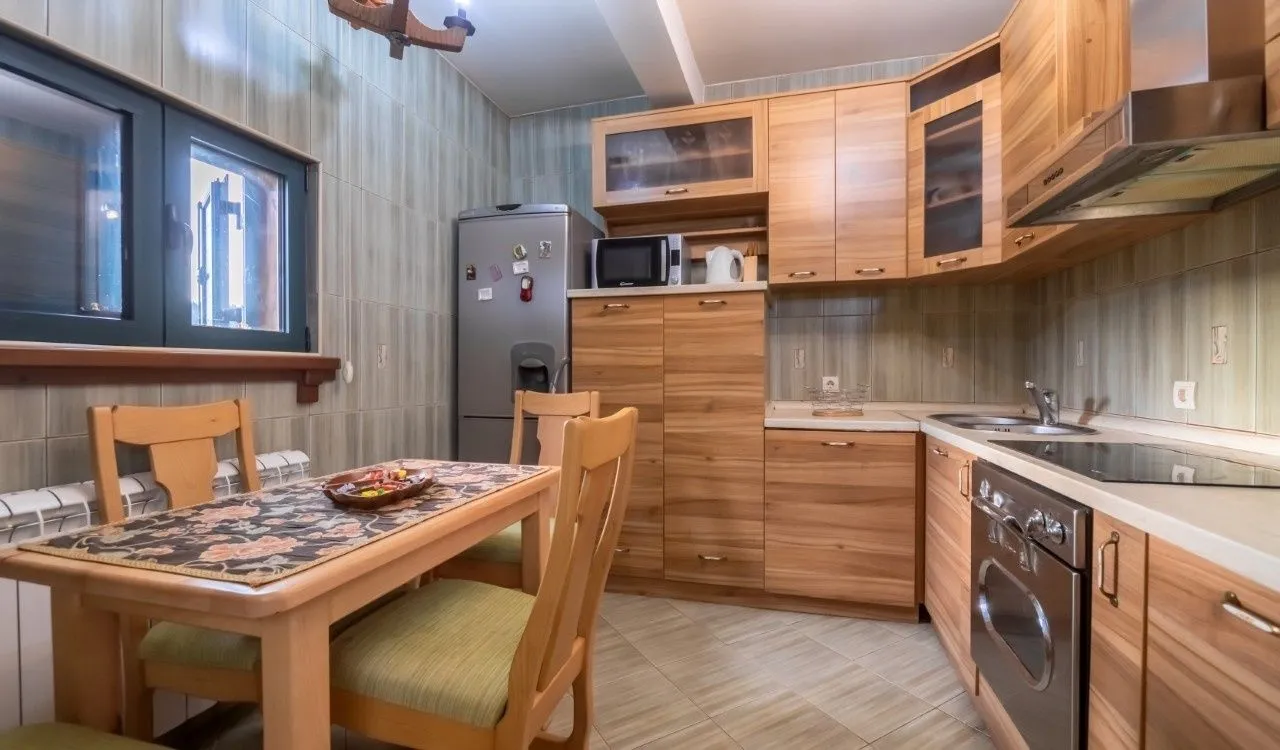 Prodaja, kuća, 300m², Motički gaj, Žabljak