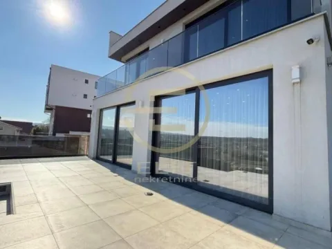 Prodaja, kuća, 173m², Sremska Kamenica, Petrovaradin - image 30