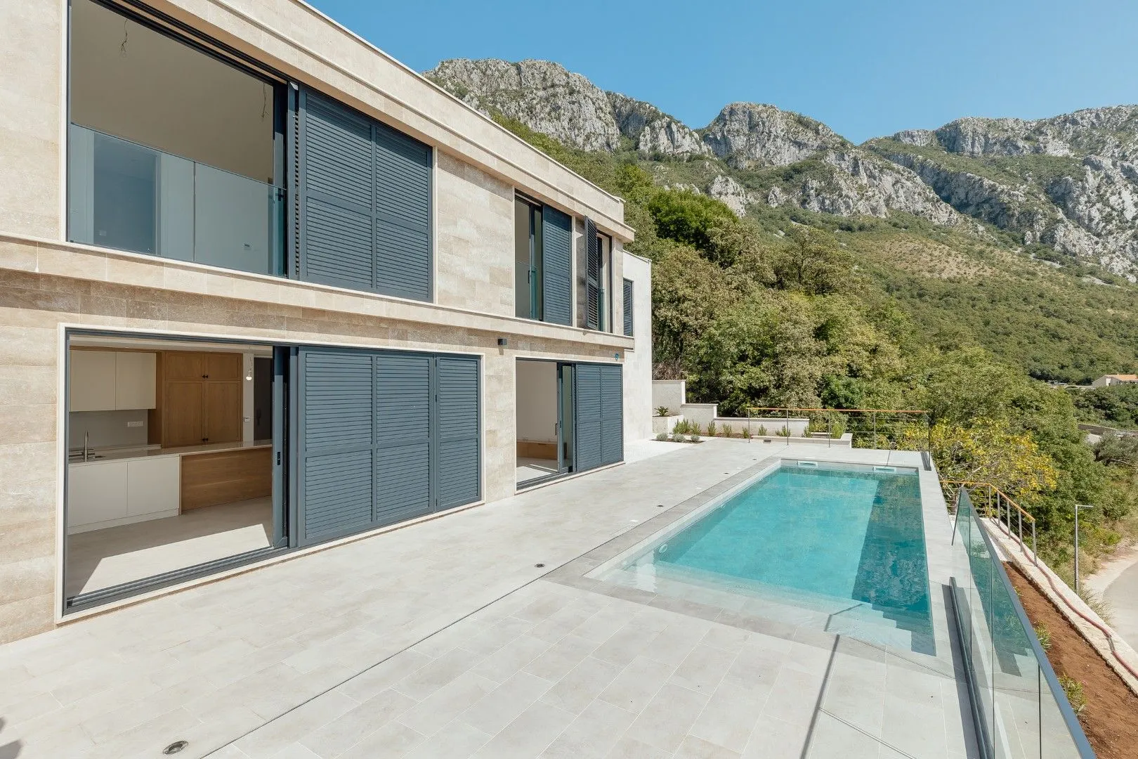 Sale, house, 250m², Blizikuće, Budva