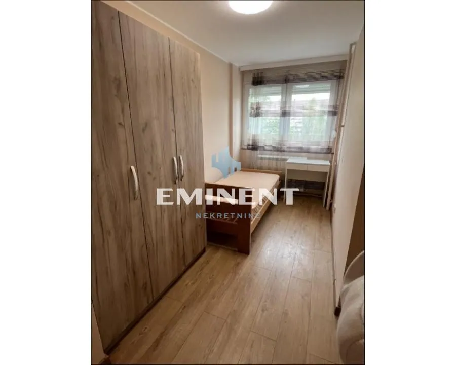 Izdavanje, četvorosoban stan, 75m², Novi Beograd Blok 38, Novi Beograd Sve Podlokacije