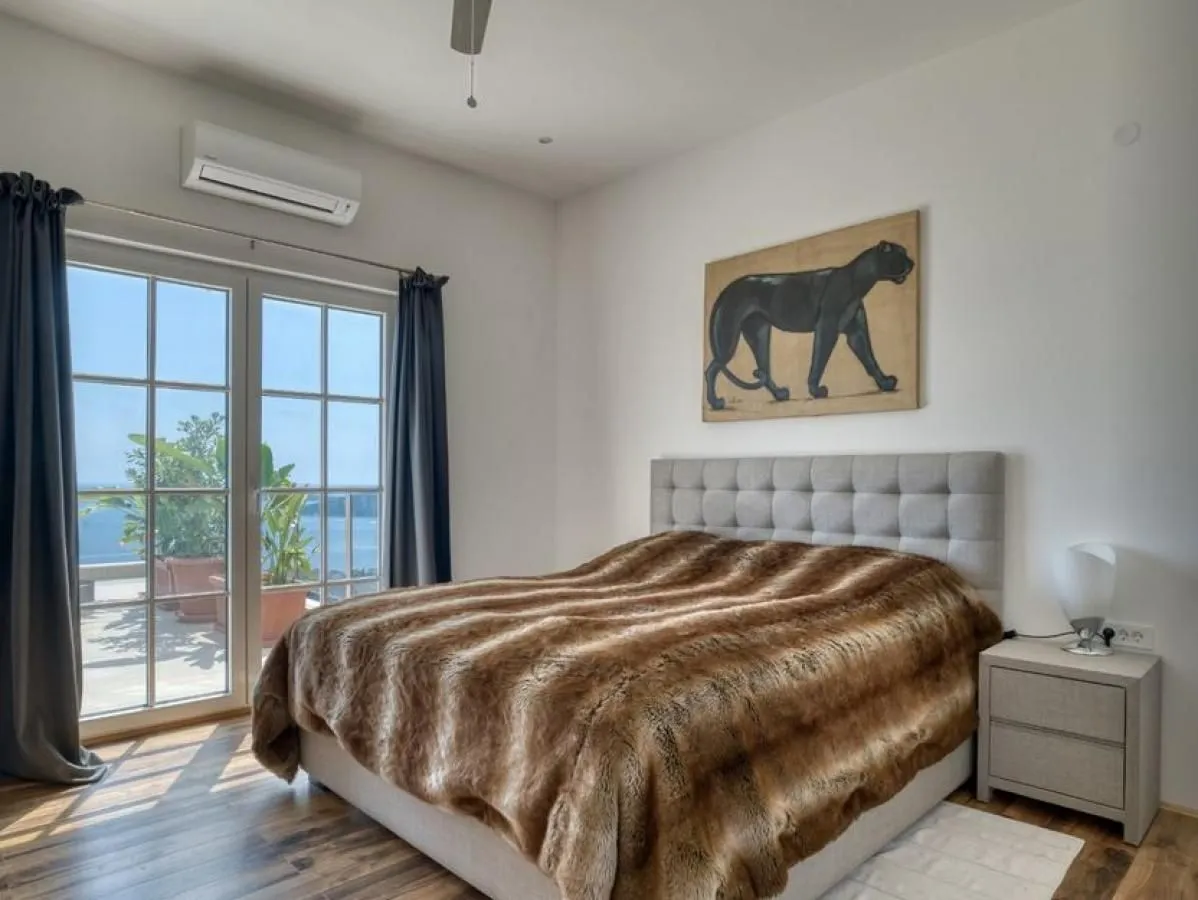 Prodaja, kuća, 240m², Podi, Herceg Novi
